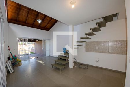 Sala de casa para alugar com 3 quartos, 91m² em Ingleses do Rio Vermelho, Florianópolis