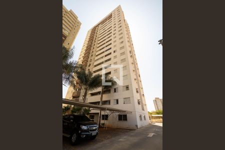 Apartamento para alugar com 58m², 2 quartos e 1 vagaFachada e portaria