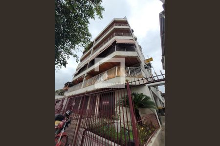 Apartamento para alugar com 80m², 2 quartos e 1 vagaFachada