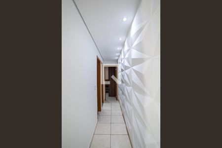 Corredor de apartamento para alugar com 2 quartos, 46m² em Conjunto Helena Antipoff, Belo Horizonte