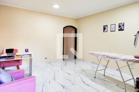 Casa para alugar com 353m², 4 quartos e 4 vagas Casa para alugar com 353m², 4 quartos e 4 vagasSala Extra
