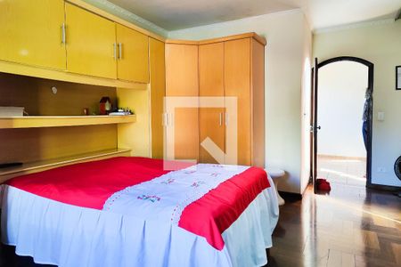 Casa para alugar com 353m², 4 quartos e 4 vagas Casa para alugar com 353m², 4 quartos e 4 vagasSuíte