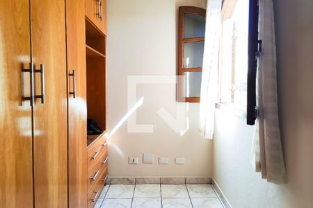 Casa para alugar com 353m², 4 quartos e 4 vagas Casa para alugar com 353m², 4 quartos e 4 vagasQuarto 2