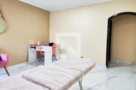 Casa para alugar com 353m², 4 quartos e 4 vagas Casa para alugar com 353m², 4 quartos e 4 vagasSala Extra
