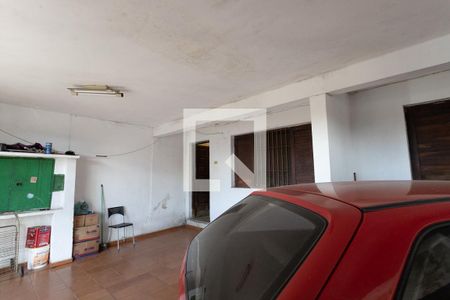 Casa à venda com 290m², 2 quartos e 3 vagas Casa à venda com 290m², 2 quartos e 3 vagasGaragem