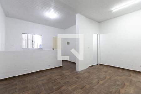 Quarto / Cozinha  de kitnet/studio para alugar com 1 quarto, 40m² em Vila Carmosina, São Paulo