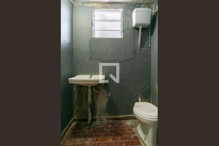 Casa para alugar com 40m², 1 quarto e sem vaga Casa para alugar com 40m², 1 quarto e sem vagaBanheiro