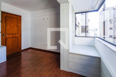 Apartamento à venda com 245m², 3 quartos e 2 vagasQuarto 1