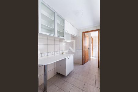 Apartamento à venda com 245m², 3 quartos e 2 vagasCozinha