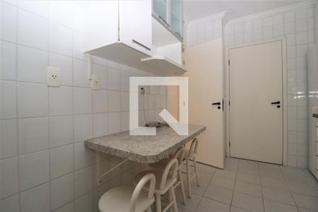 Apartamento para alugar com 90m², 3 quartos e 2 vagasDetalhe cozinha