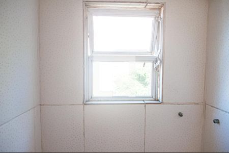 Casa à venda com 120m², 2 quartos e 1 vaga Casa à venda com 120m², 2 quartos e 1 vagaTerra - area de serviço - lavabo