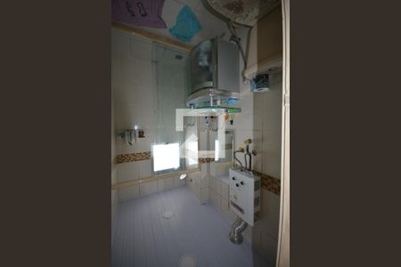 Apartamento à venda com 64m², 2 quartos e 1 vagaBanheiro Social