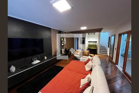 Sala de casa à venda com 3 quartos, 250m² em Vila Paiva, São Paulo