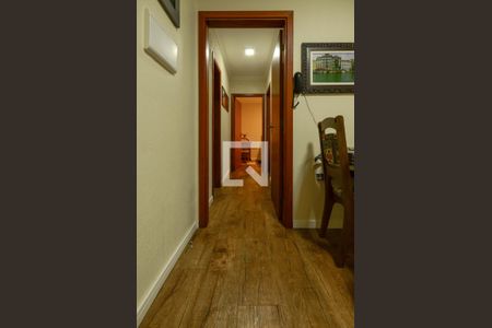 Corredor de apartamento para alugar com 2 quartos, 62m² em Nonoai, Porto Alegre