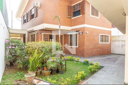 Quintal de casa à venda com 4 quartos, 306m² em Nova Petrópolis, São Bernardo do Campo