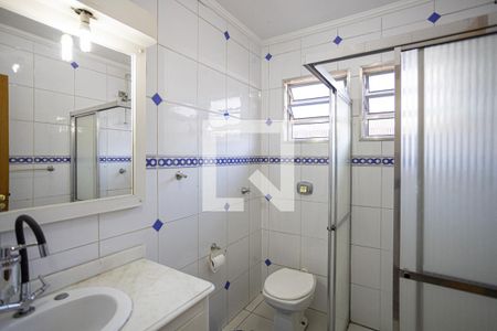 Casa à venda com 203m², 3 quartos e 2 vagas Casa à venda com 203m², 3 quartos e 2 vagasBanheiro 3