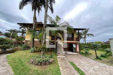 Casa à venda com 600m², 6 quartos e 10 vagasFachada