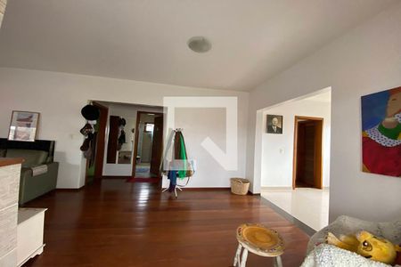 Casa à venda com 600m², 6 quartos e 10 vagasSala 2