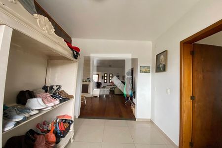 Casa à venda com 600m², 6 quartos e 10 vagasÁrea de Serviço