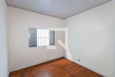 Quarto 2 de casa à venda com 6 quartos, 210m² em Vila Ivone, São Paulo