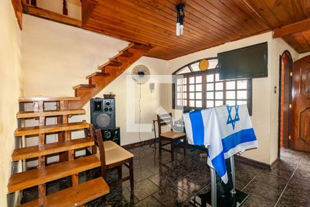 Casa à venda com 210m², 6 quartos e 3 vagasSala - Casa 2