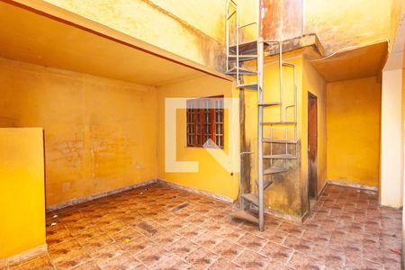 Casa à venda com 210m², 6 quartos e 3 vagasQuintal - Casa 2