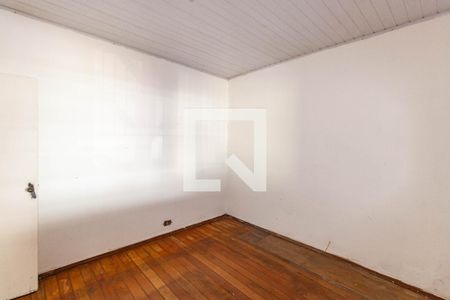 Quarto 1 de casa à venda com 6 quartos, 210m² em Vila Ivone, São Paulo