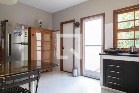 Casa de condomínio para alugar com 300m², 3 quartos e 2 vagasCozinha