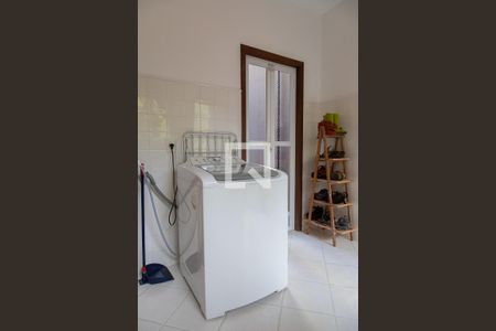 Casa de condomínio para alugar com 300m², 3 quartos e 2 vagasÁrea de serviço