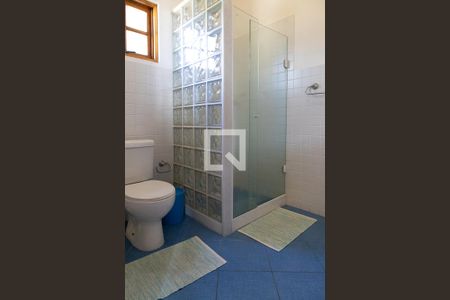 Casa de condomínio para alugar com 300m², 3 quartos e 2 vagasBanheiro da suíte 1