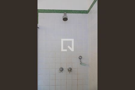 Casa de condomínio para alugar com 300m², 3 quartos e 2 vagasBanheiro da suíte 2