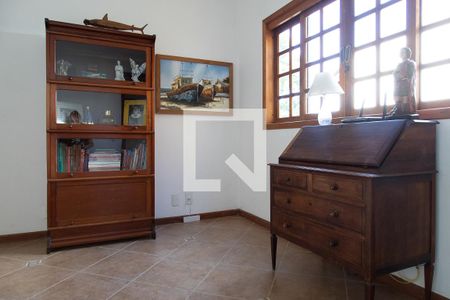 Casa de condomínio para alugar com 300m², 3 quartos e 2 vagasSala íntima