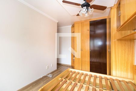 Quarto 1 Suite de apartamento para alugar com 2 quartos, 74m² em Vila Ipiranga, Porto Alegre