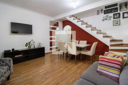 Sala de casa de condomínio para alugar com 2 quartos, 90m² em Vila São João, Guarulhos