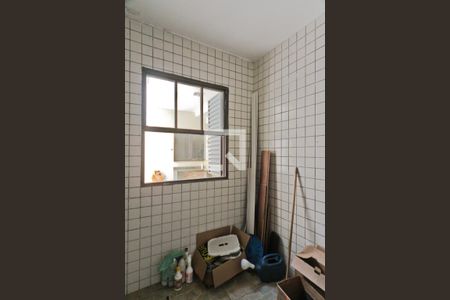 Casa à venda com 220m², 3 quartos e 2 vagasQuarto de Serviço