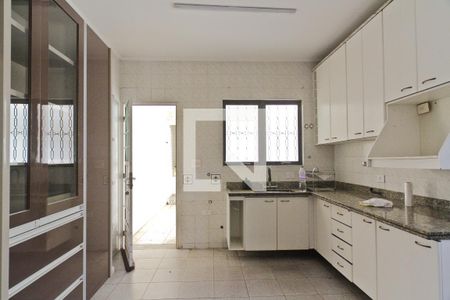 Casa à venda com 220m², 3 quartos e 2 vagasCozinha