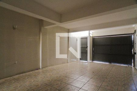 Casa à venda com 220m², 3 quartos e 2 vagasÁrea externa