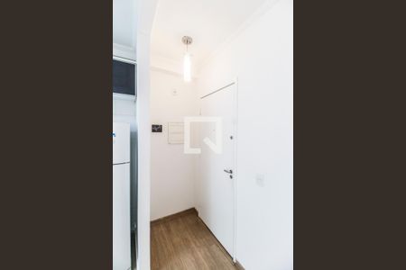 Entrada de apartamento para alugar com 1 quarto, 59m² em Jardim Tupanci, Barueri
