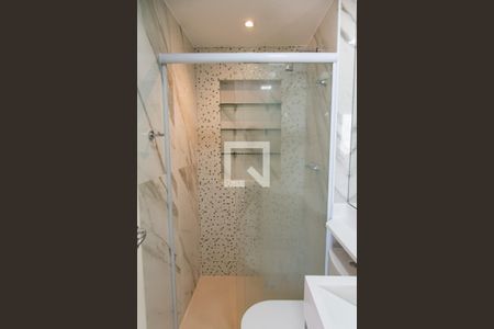 Apartamento à venda com 53m², 2 quartos e 1 vaga Apartamento à venda com 53m², 2 quartos e 1 vagaBanheiro da suíte