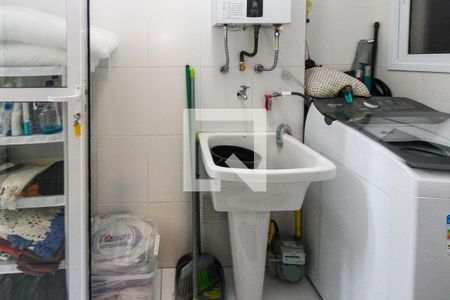 Apartamento à venda com 65m², 2 quartos e 1 vagaÁrea de Serviço