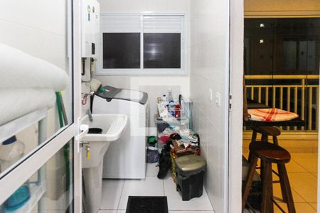 Apartamento à venda com 65m², 2 quartos e 1 vagaÁrea de Serviço