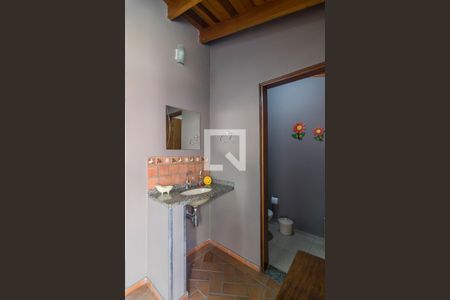 Casa à venda com 251m², 3 quartos e 5 vagas Casa à venda com 251m², 3 quartos e 5 vagasLavabo da Churrasqueira