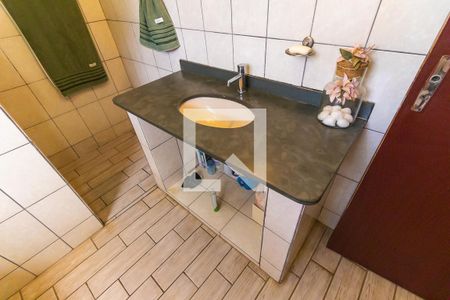 Casa para alugar com 380m², 3 quartos e 5 vagasBanheiro social