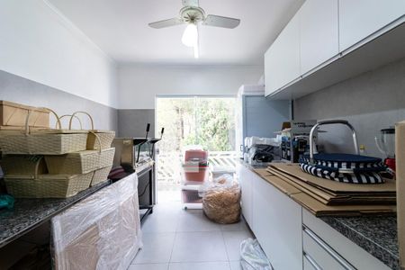 Casa à venda com 210m², 4 quartos e 3 vagas Casa à venda com 210m², 4 quartos e 3 vagasCozinha