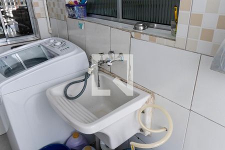 Casa à venda com 210m², 4 quartos e 3 vagas Casa à venda com 210m², 4 quartos e 3 vagas1o. Andar - Área de Serviço