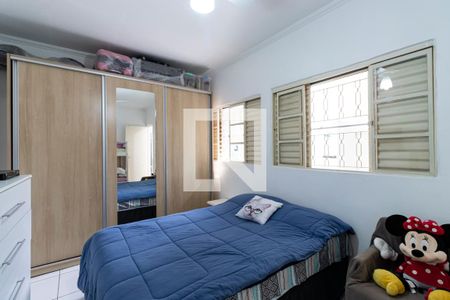 Casa à venda com 210m², 4 quartos e 3 vagas Casa à venda com 210m², 4 quartos e 3 vagas2o. Andar - Quarto 2