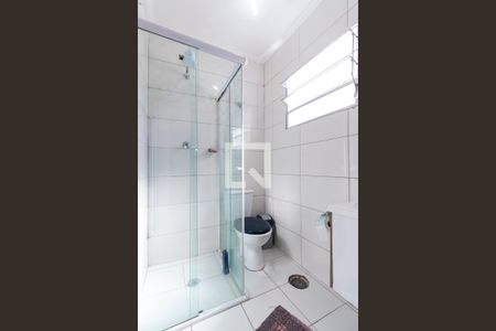 Casa à venda com 210m², 4 quartos e 3 vagas Casa à venda com 210m², 4 quartos e 3 vagas1o. Andar - Banheiro da Suíte 1