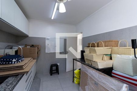 Casa à venda com 210m², 4 quartos e 3 vagas Casa à venda com 210m², 4 quartos e 3 vagasCozinha