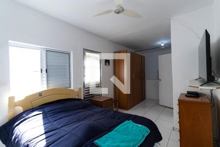 Casa à venda com 210m², 4 quartos e 3 vagas Casa à venda com 210m², 4 quartos e 3 vagas1o. Andar - Suíte 1