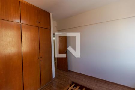 Apartamento à venda com 92m², 3 quartos e 1 vagaQuarto 02